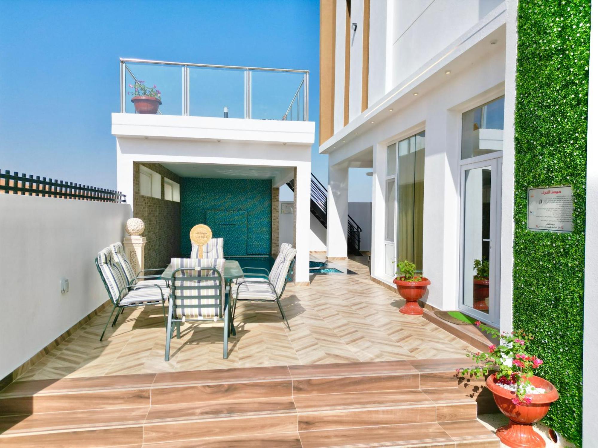 R61 Sunset Chalet Badīyah Exterior foto