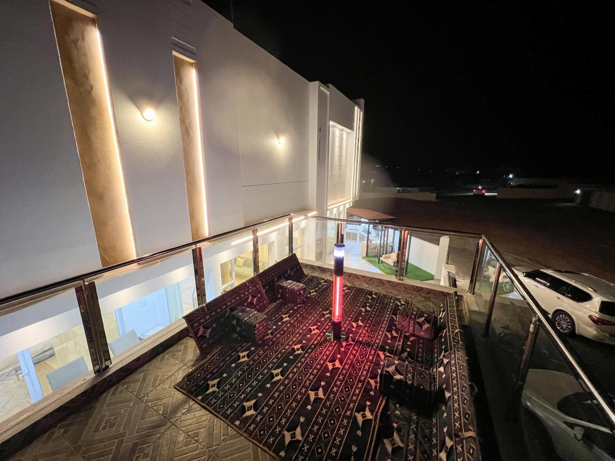 R61 Sunset Chalet Badīyah Exterior foto